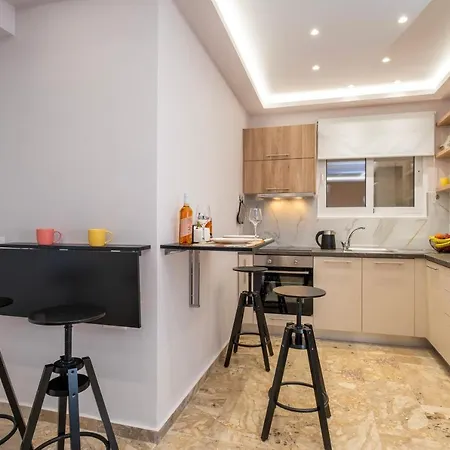 Urban Elegance, 3-bedroom Flat In Heart Of Chania Lägenhet *