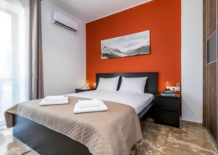 Urban Elegance, 3-bedroom Flat In Heart Of Chania * Ханья (Крит)