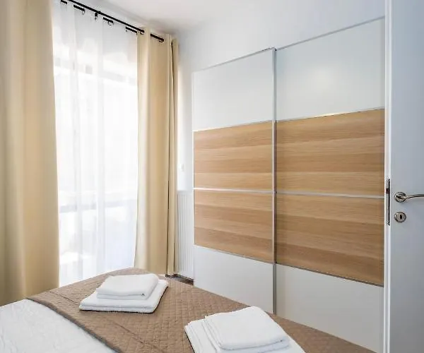 Urban Elegance, 3-bedroom Flat In Heart Of Chania